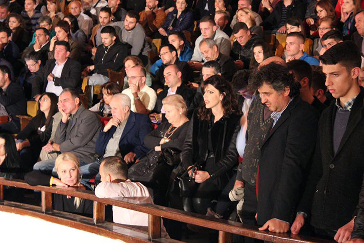 Sonila Meço shpjegon praninë në prezantimin e partisë së Ben Blushit