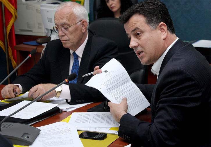 Baba Taku i ankohet Ilir Metës: Të përjashtohet Flamur Noka, më tha “të dhjefsha mu në kryetar!”