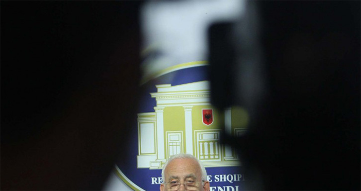 YLLI DYLGJERI/ Bëni qejf…, se mungon Baba Taku!