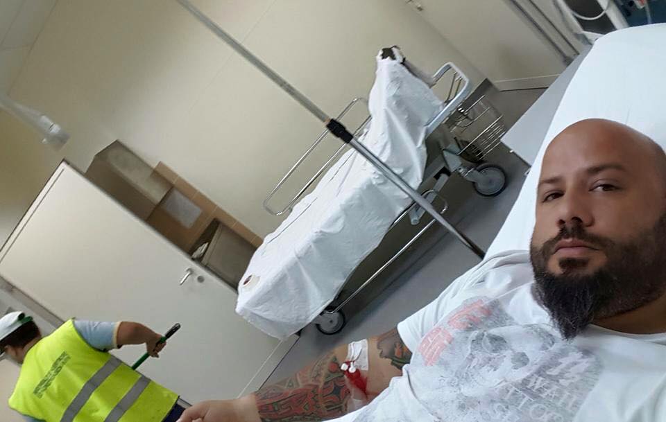 FOTO LAJM/ Shëndetësia falas…, një ëndërr. Marrja e serumit nën shoqërinë bojaxhiut…, realitet