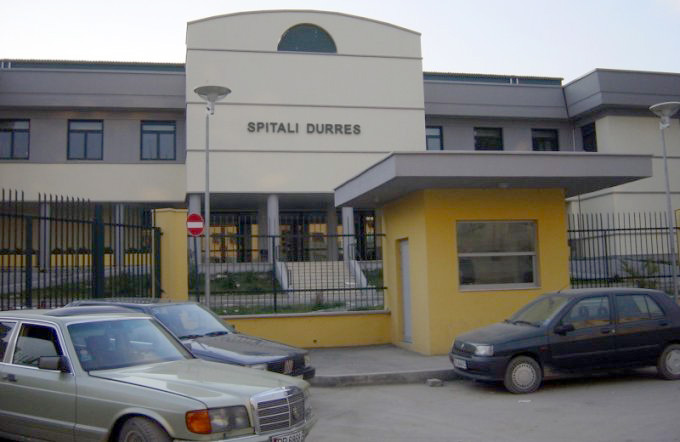 Helmohen në Sarandë 40 turistë italianë, marrin ndihmën mjekësore në Durrës