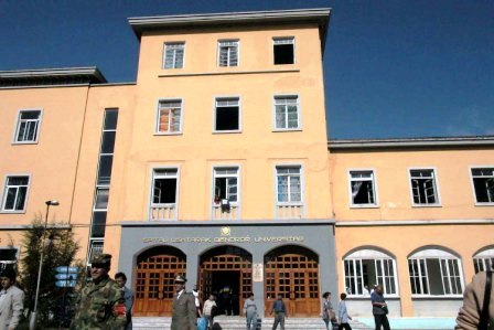 Vetëhelmohet me fotoksinë, ndërron jetë në spital 16 vjeçarja