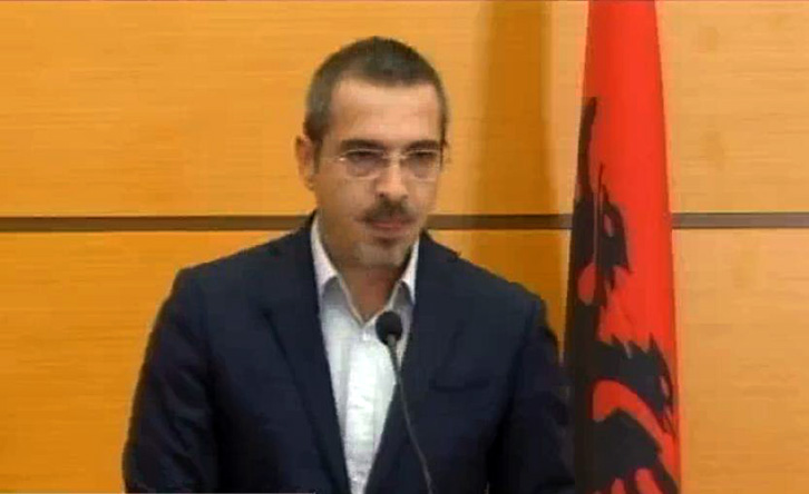 Saimir Tahiri justifikon kultivuesit e kanabisit: E bëjnë nga varfëria