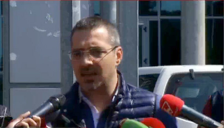 Saimir Tahiri nuk ia përmend emrin Emiljano Shullazit dhe bën politikë te dera e Prokurorisë
