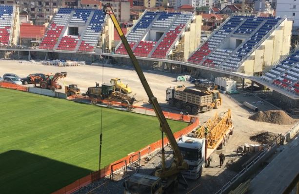 VETEM 6 NDESHJE/Pse po mbyllet stadiumi “Loro Boriçi”?