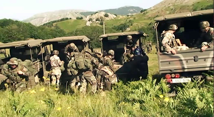 VENDIMI/ Para gotës me alkool refuzoi stërvitjen, përjashtohet nga ushtria oficeri i Zall-Herrit