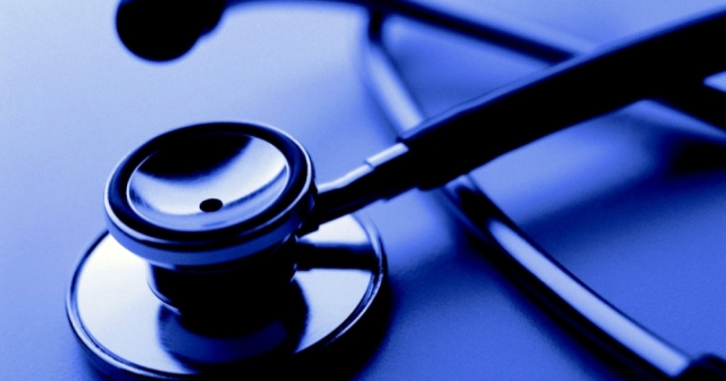 Alarmi, rektori i Mjekësisë: Ja sa kërkesa për largimin e mjekëve firmos në një vit