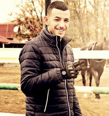 FOTO LAJM/ Stresi publikon një foto të Ramës: Na drejton një qeveri orgjie