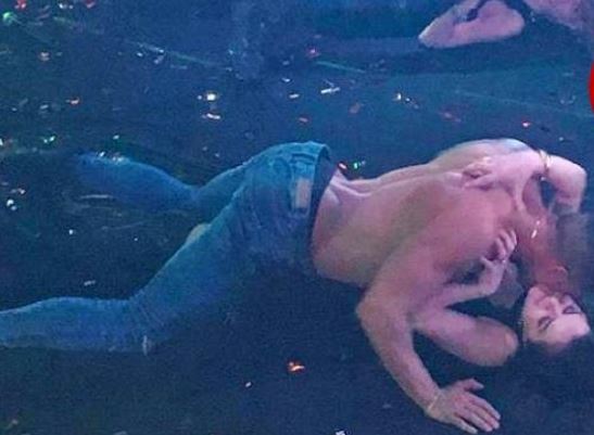 VIDEO/Festë me striptistë të grave të Tiranës