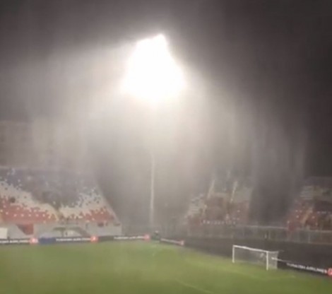 RUSI 2018/ Shiu dhe era ndërpresin ndeshjen Shqipëri – Maqedoni