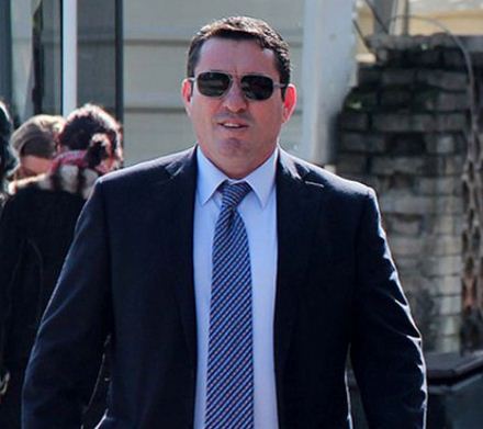 Reagon deputeti Tahiri për heqjen e mandatit: Vendim politik për të dëmtuar opozitën