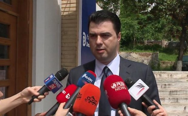 KONFIRMOHET/Takimi Basha-Meta, nesër paradite