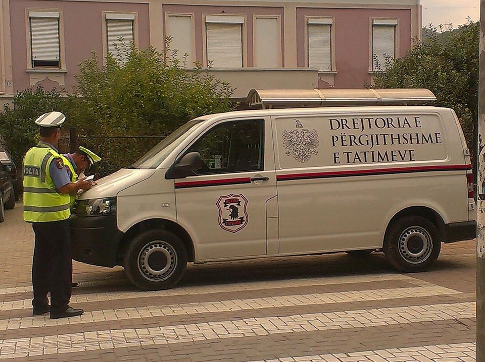 Tiranë, rrahën tatimorët, në pranga dy dhunuesit