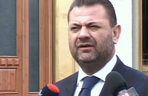 Tom Doshi: Ilir Meta si Vladimir Putin, kërkon burgosjen time politike në vitin 2015