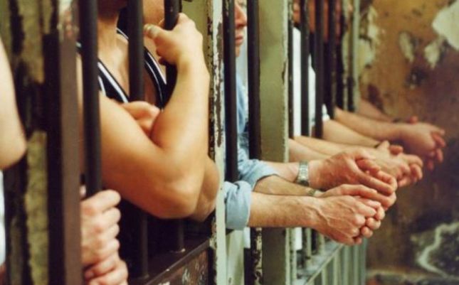 “Dënohen” të burgosurit, asnjë me leje në shtëpi për festat e fundvitit