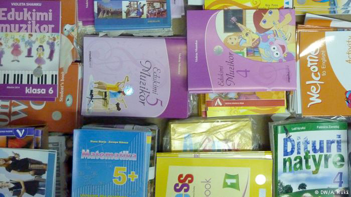 Librat shkollorë ende mungojnë, tani nuk ka më as Abetare