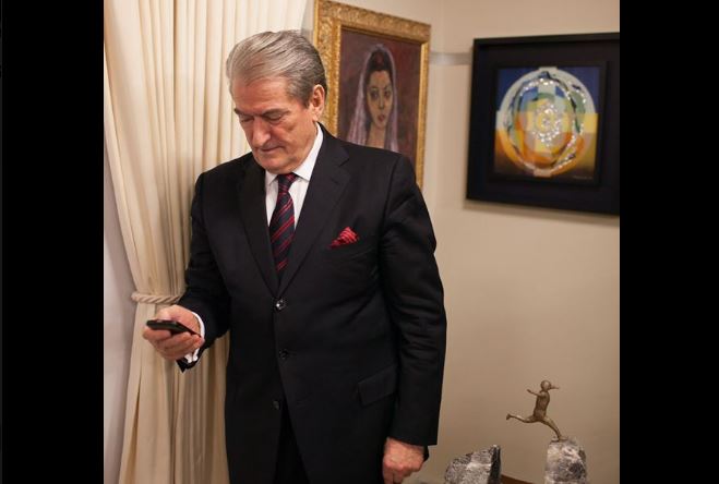 Oficeri dixhital i SHKB: Zjarret në gjithë vendin, përleshje trafikantësh