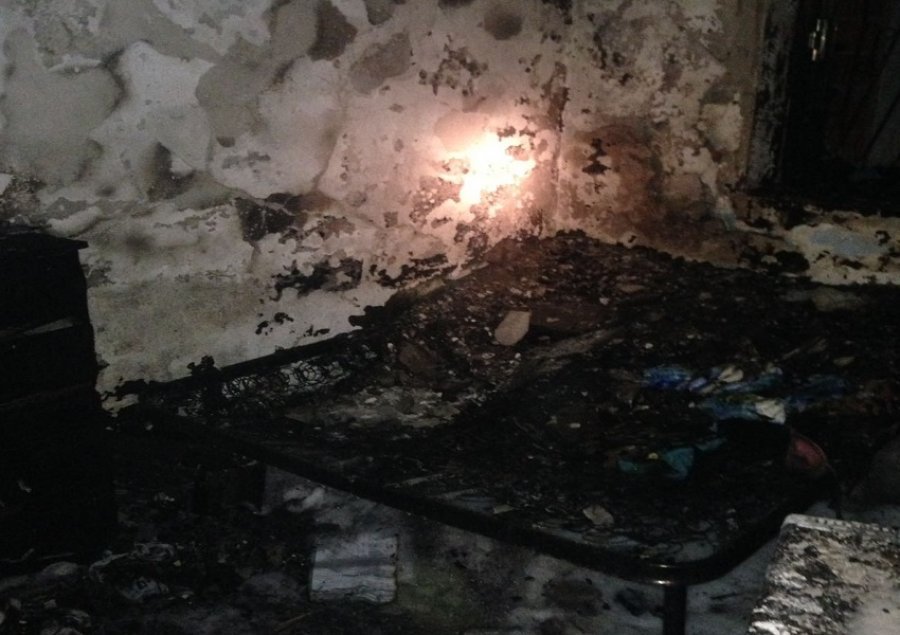 Tragjedia në Tepelenë, nëna e kishte mbuluar foshnjen me trupin e saj që të mos e kapnin flakët