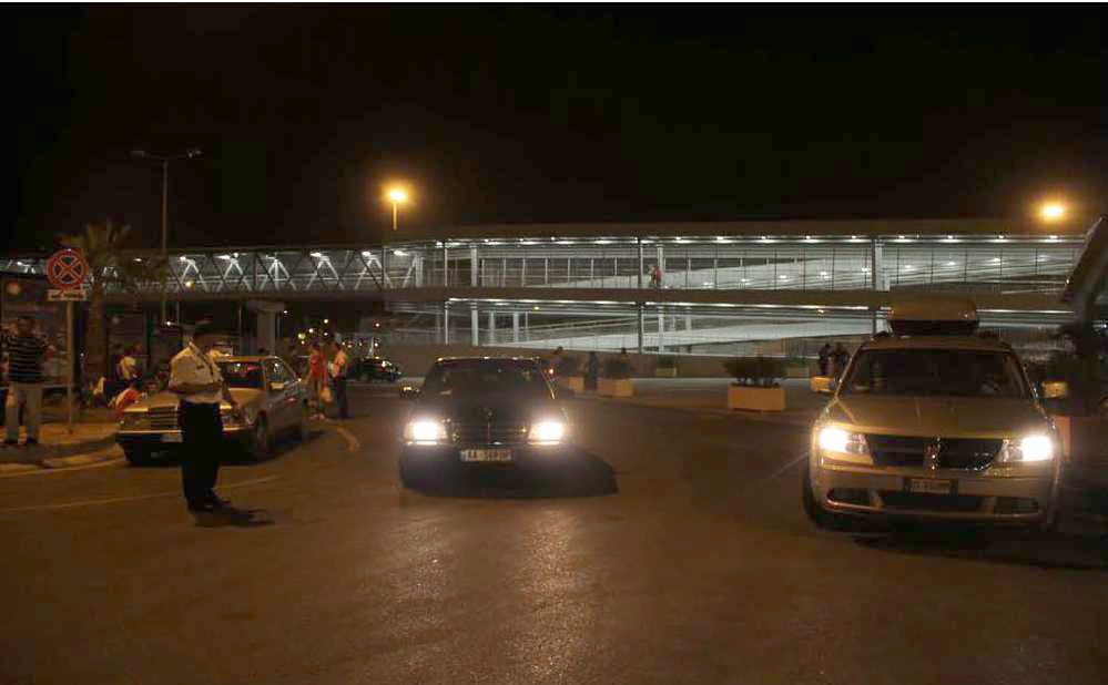 Durrës, arrestohet në port, italiani i armatosur me kallashnikov