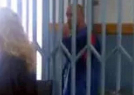 PËRPLASJA NË TV/ Vdes në burg përdhunuesi i mbesës, zbulohen të tjera skandale seksuale