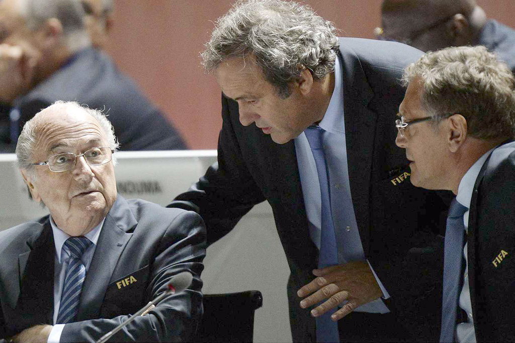 FIFA pezullon Blatterin, Platininë dhe Valcken