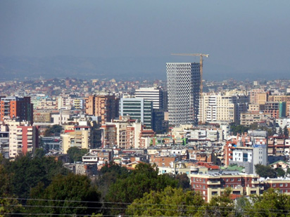 Qiratë e larta të banesave, në rajon Tiranës ia kalon vetëm Podgorica