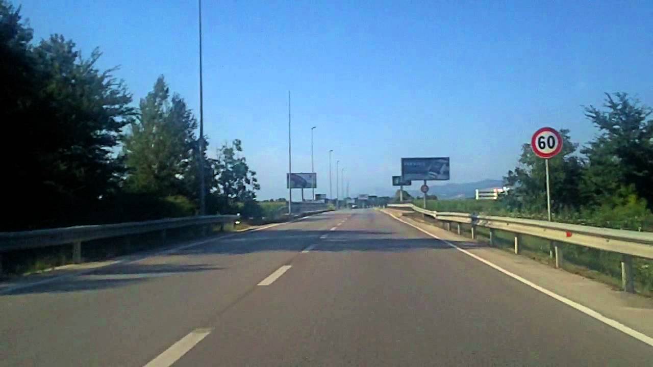 A ka logjikë ky bilanc, sinjalistika e rrugës Tiranë-Kashar-Durrës, 4 milionë euro