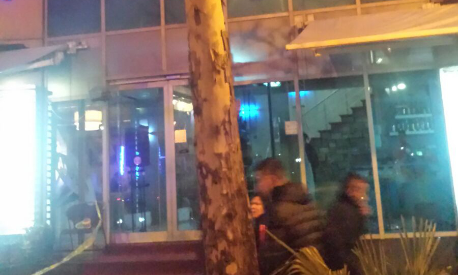 DYSHIMET/ Lokali i atentatit të sotëm te ish-Parku Autobusëve frekuentohej nga shokë të Emiljano Shullazit….?!