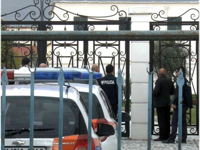 Qetësi “pas furtunës”, në shtëpitë e dy deputetëve Doshi dhe Frroku