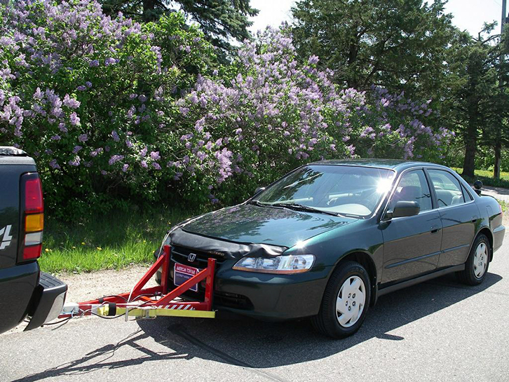Durrës, makinat romirkionin njëra-tjetrën, aksidentojnë për vdekje një person