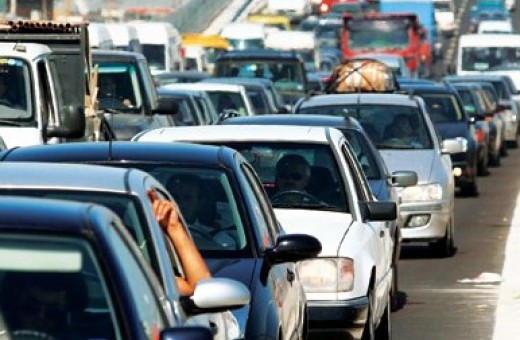 KOLAUDIMI/ 33 mijë e 500 makina “mbesin në klasë”, 120 mijë duhet të dalin nga qarkullimi!