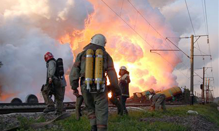 SHBA, del nga binarët treni me lëndë djegëse dhe gaz toksik, kërcënohen 5 mijë banorë