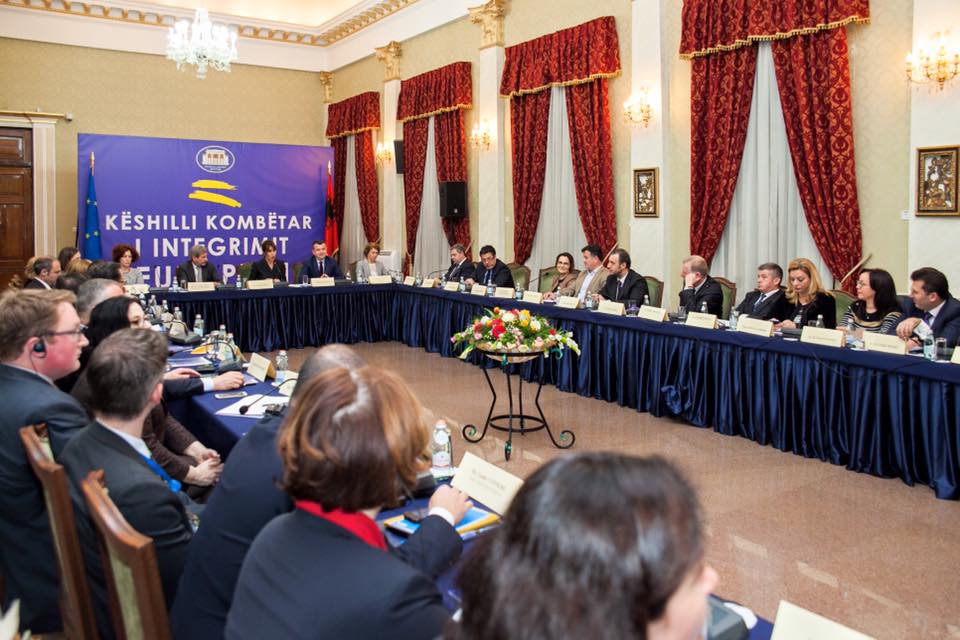 Skenari i Tryezës së Nivelit të Lartë, dy lëshimet e para të Ramës