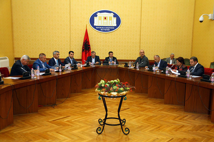 Agron Duka zbardh ftesën e mbrëmshme për Edi Ramën dhe si u realizua takim “tet a tet” me Lulzim Bashën