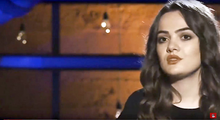 VIDEO/ Shqiptarja mahnit jurinë e “Voice of Turkey” duke kënduar shqip