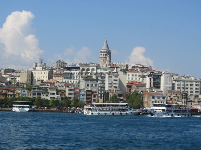 Grushti i shtetit në Turqi, agjencitë: Shtyrje, por jo anulim të prenotimeve