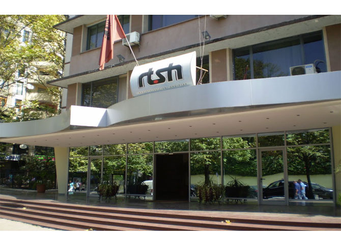 FAKSIMILE/Luciano Boçi publikon procesverbalin: TVSH bleu transmetimin e finaleve “Free”