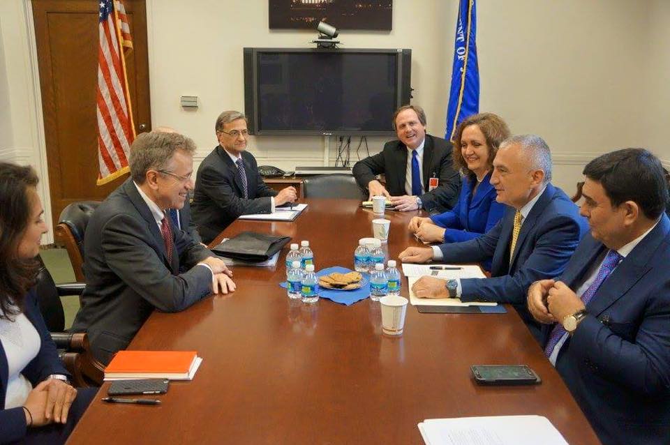 Meta në Departamentin e Drejtësisë në Uashington