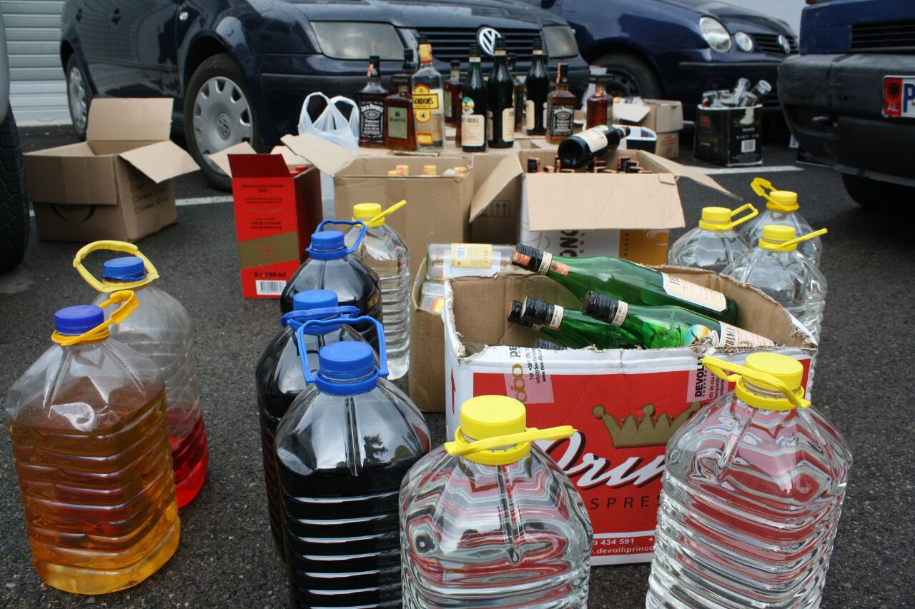 Një “Jack Daniels” nga podrumet e pista të Tiranës, 4 në pranga