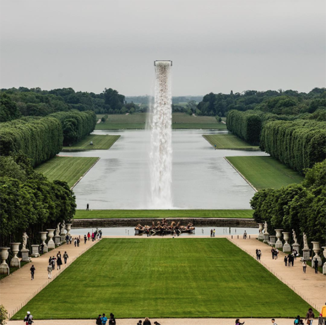 FOTO/ Ujëvara që ‘buron’ nga qielli