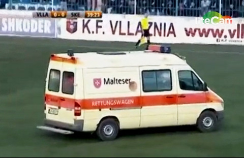 Ndeshje e dhunshme në Shkodër, dy lojtarë përfundojnë në spital