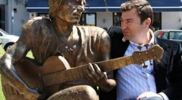 “Banda e Dakos dhunon biznesmenin në Sukth”