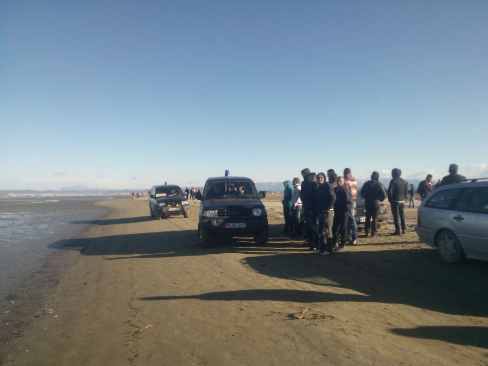 Velipojë, përmbytet varka, zhduket peshkatari