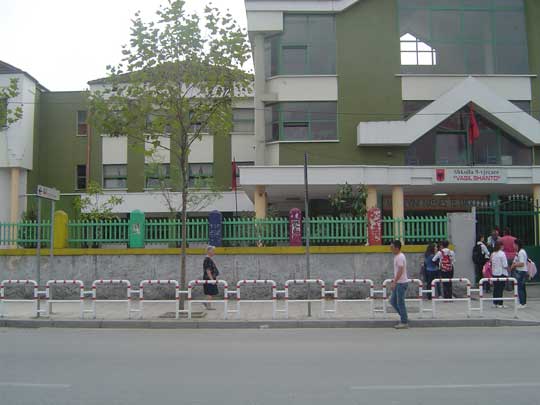 Po kalonte rrugën, mjeti përplas për vdekje këmbësoren në Tiranë