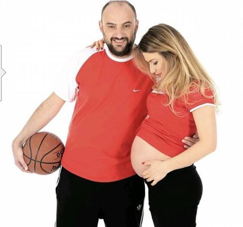 FOTO/ Dr. Flori rilind, Alban Kondi bëhet baba për herë të parë