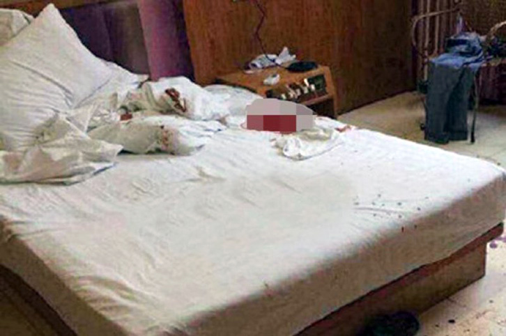 FOTO/ I pret penisin me drapër kunatit dhe e fut në xhep…