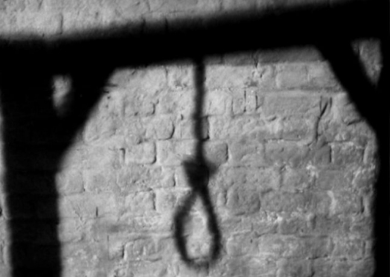 Shkodër, var veten në kasolle një 31-vjeçare