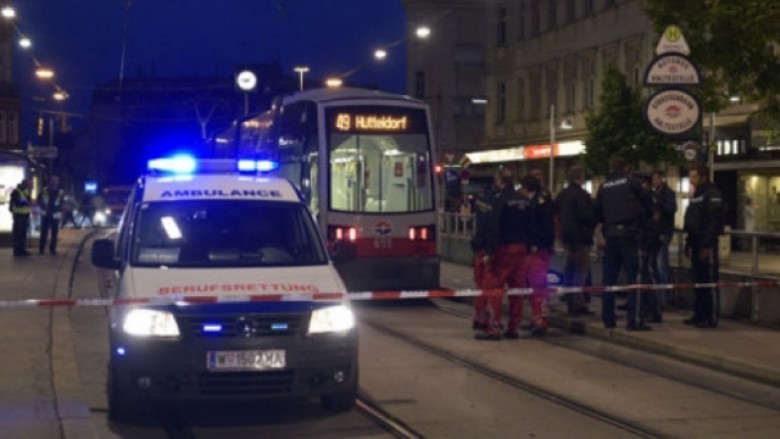 Një shqiptar masakron me thikë polakët në Vjenë