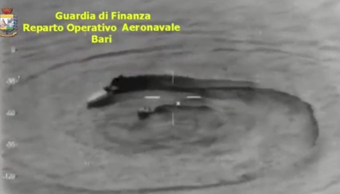 Operacion anti drogë; Ndjekja gjatë natës në det e gomones. U gjetën 31 pako me marijuanë