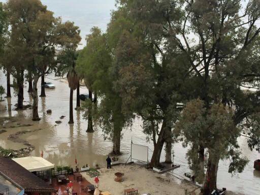 Vlora zhytet në ujë, ja zonat më problematike